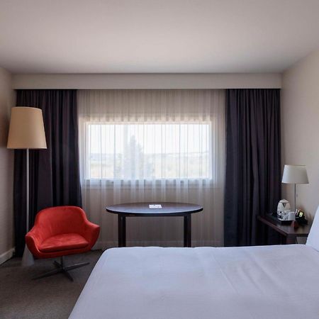 Hilton Garden Inn Marseille Provence Airport Marignane Exterior foto